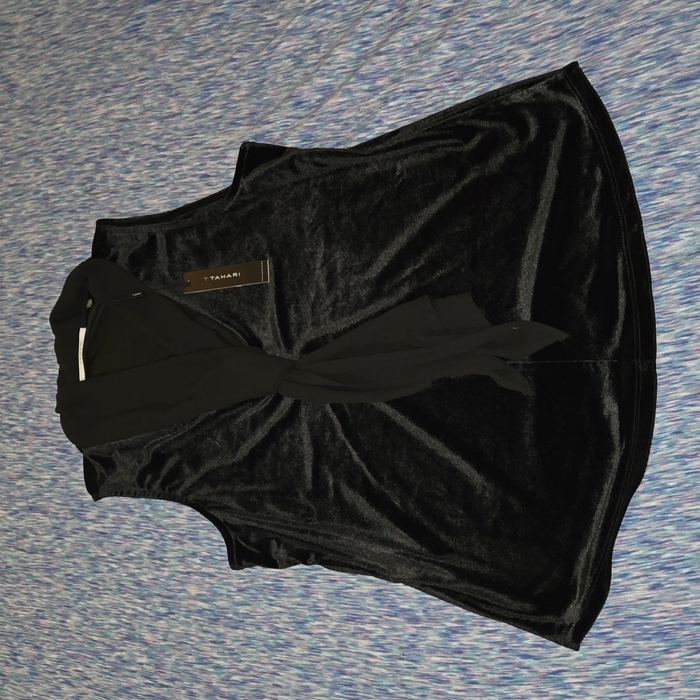 T Tahari Women's Velvet Blouse Black Size S NWT